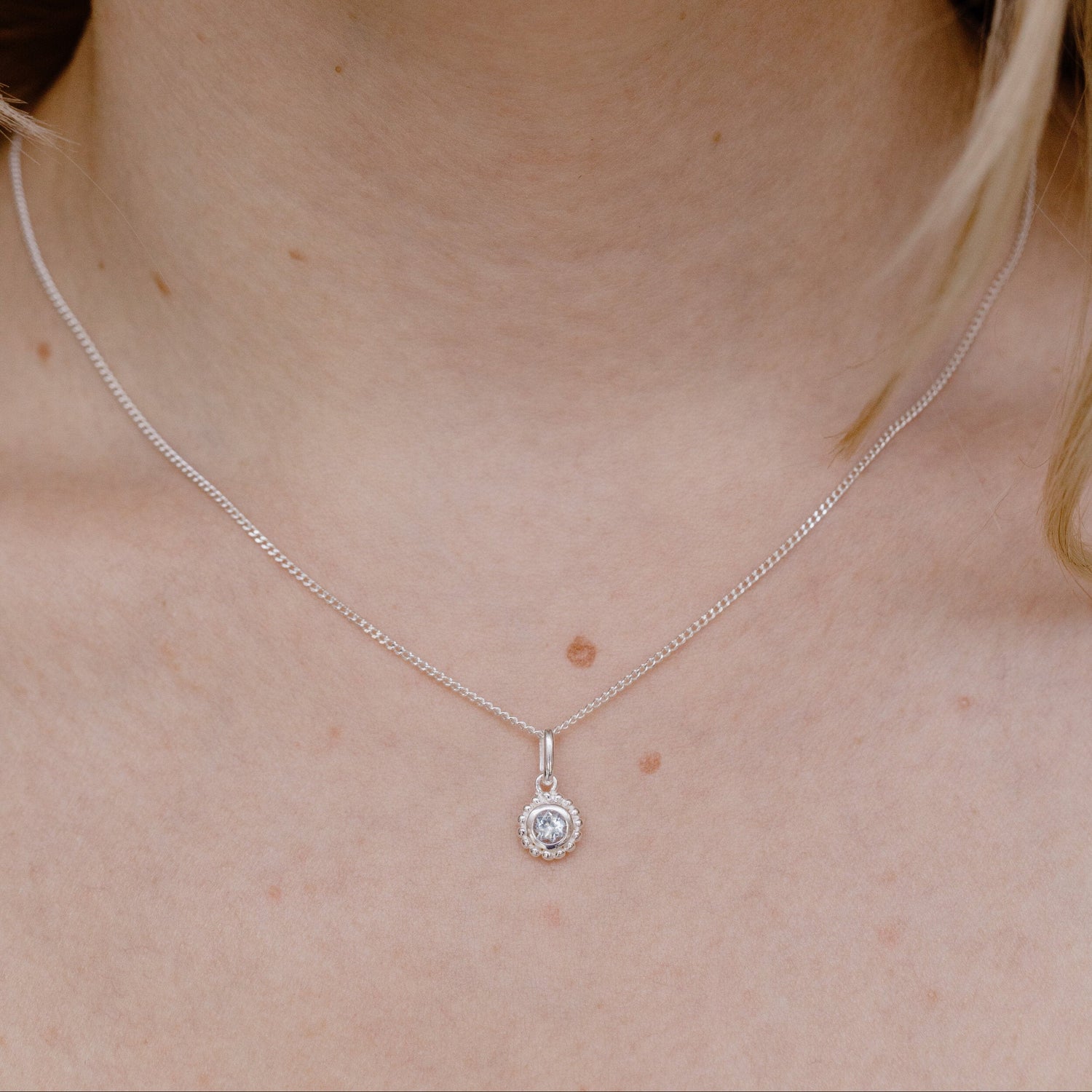 TOPIE • Gemstone Pendant