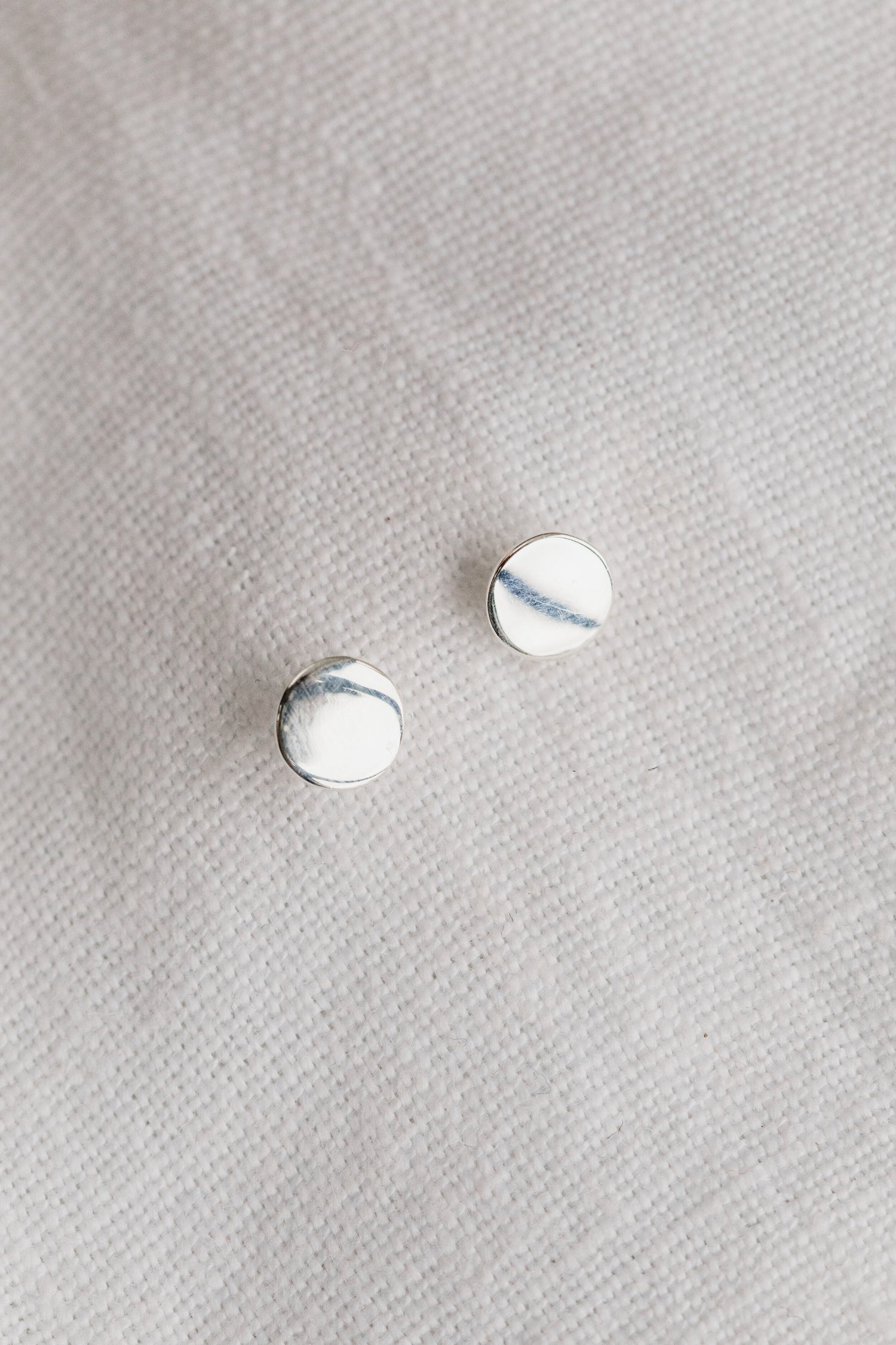 LUNE • Silver Circle Studs