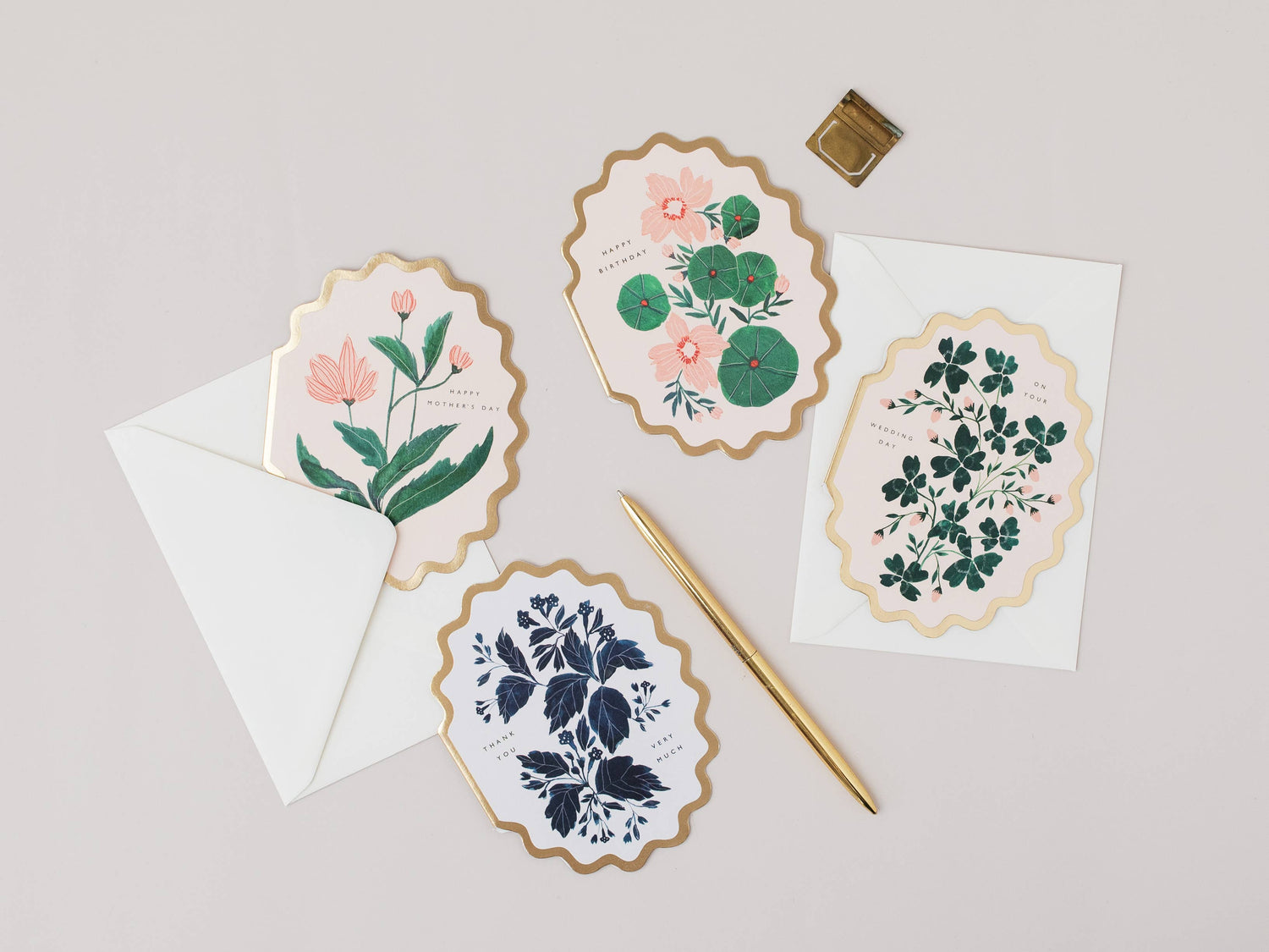 HAPPY MOTHERS DAY BOTANICAL SCALLOP DIE CUT CARD