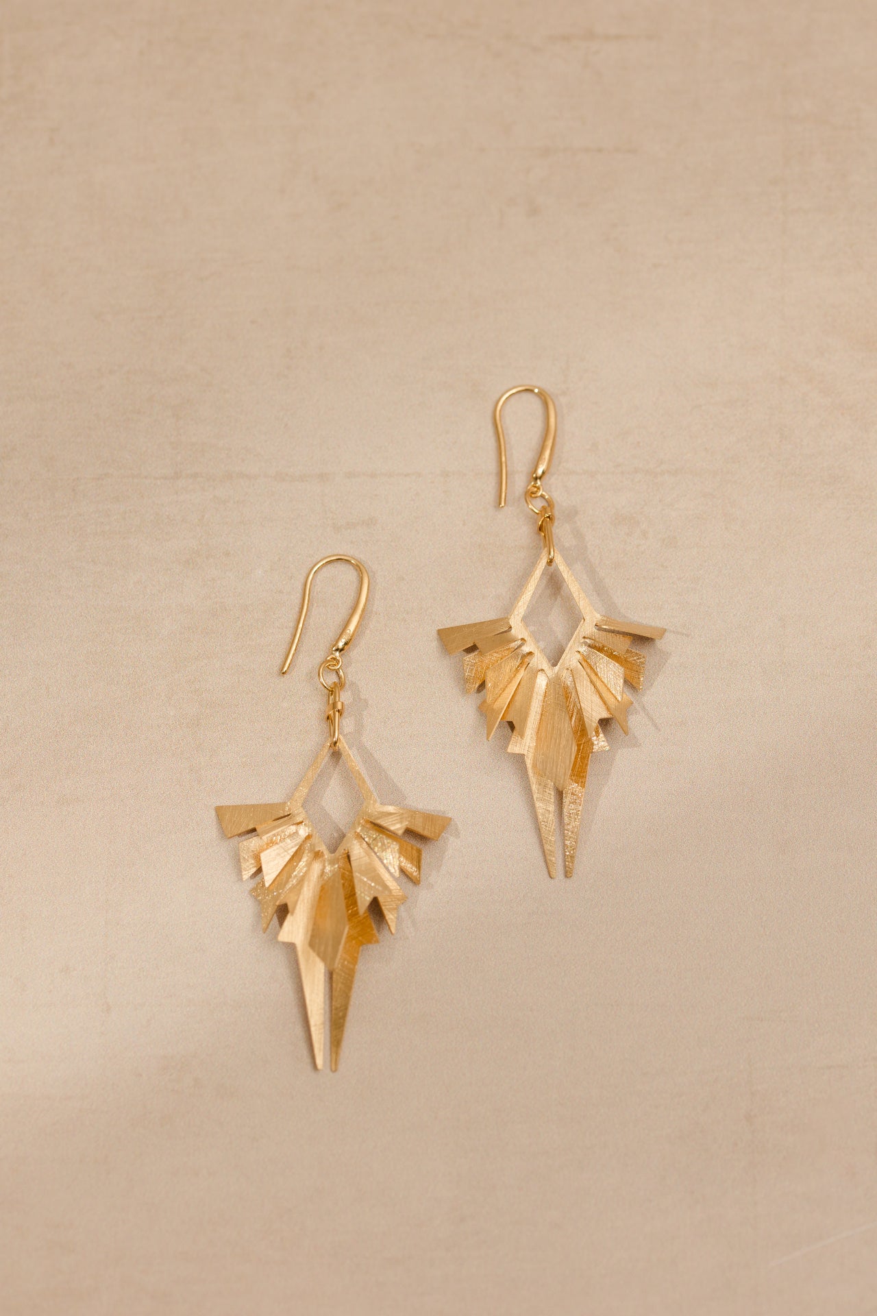 ORCHID D'OR • Statement geometric drops