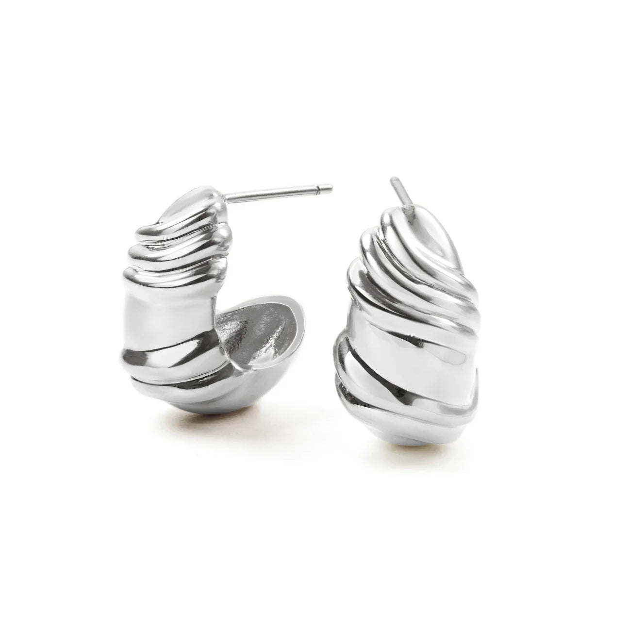 JOANIE • Vintage silver studs