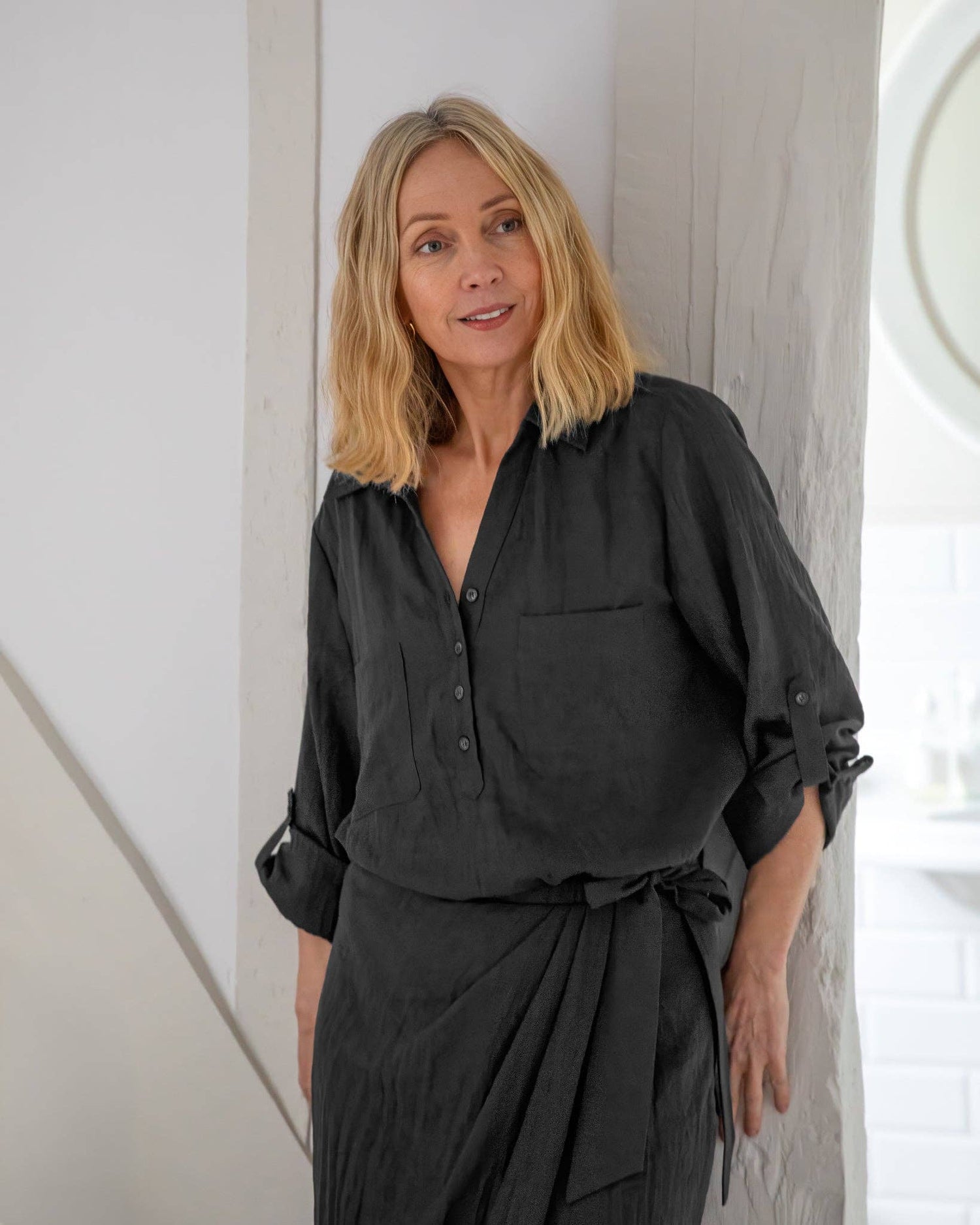 Zoe Shirt | Nearly Black